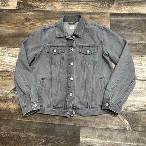 Jean Jacket GAP 1969 Women’s
Medium Short Button Front Cotton Gray